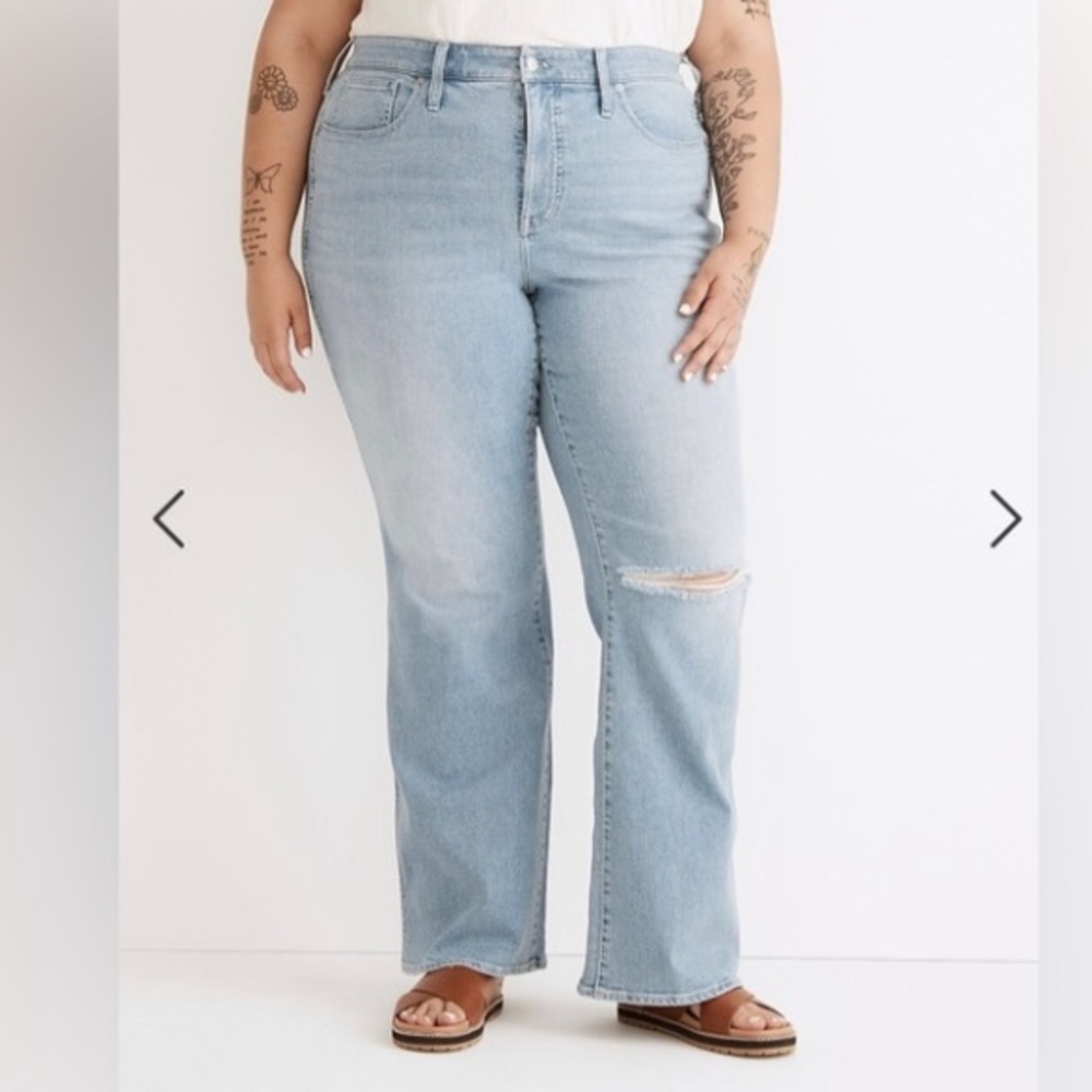 Madewell 11” High Rise Flare Jeans - Size 18W
